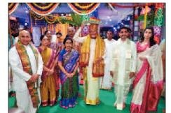 శ్రీవారికి పట్టువస్త్రాలు సమర్పించిన ముఖ్యమంత్రి చంద్రబాబు